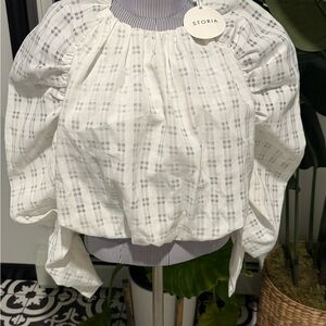 Storia Ivory Plaid Blouse Balloon Sleeve Cropped Elastic Waist. Romantic!